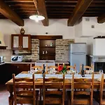 Holiday home Ca Quattrocchi- Marcheholiday By Interhome *