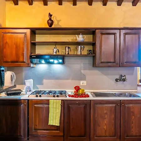 Holiday home Ca Quattrocchi- Marcheholiday By Interhome